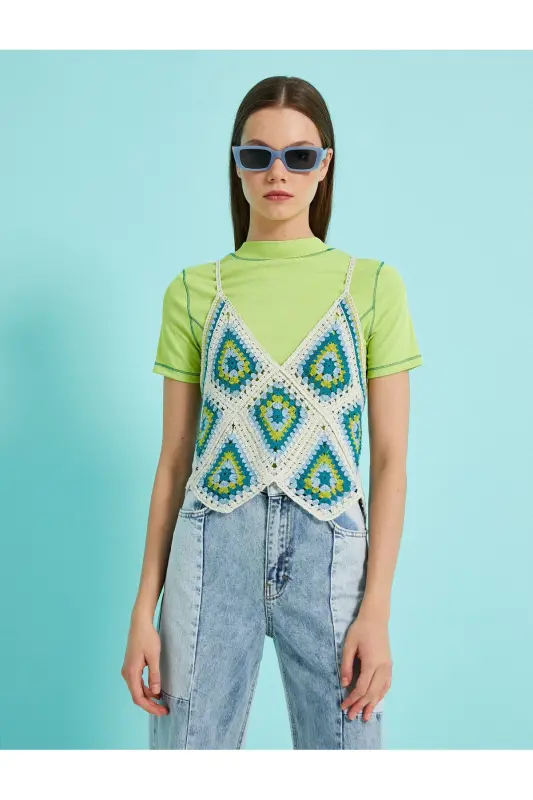 Geometric Patterned Knit Crop Tank Top - 2