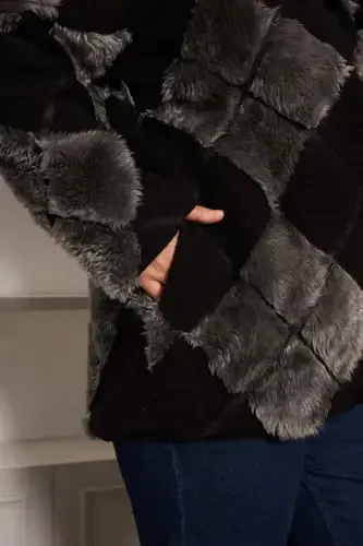 Geometrik Peluş Katta Hajmli Kapüşonli Kurtka Qora - 4