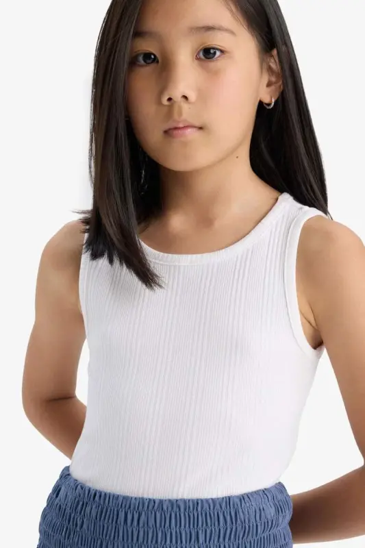 Girls' Basic White Athletic Tank Top with Bicycle Neck - 3