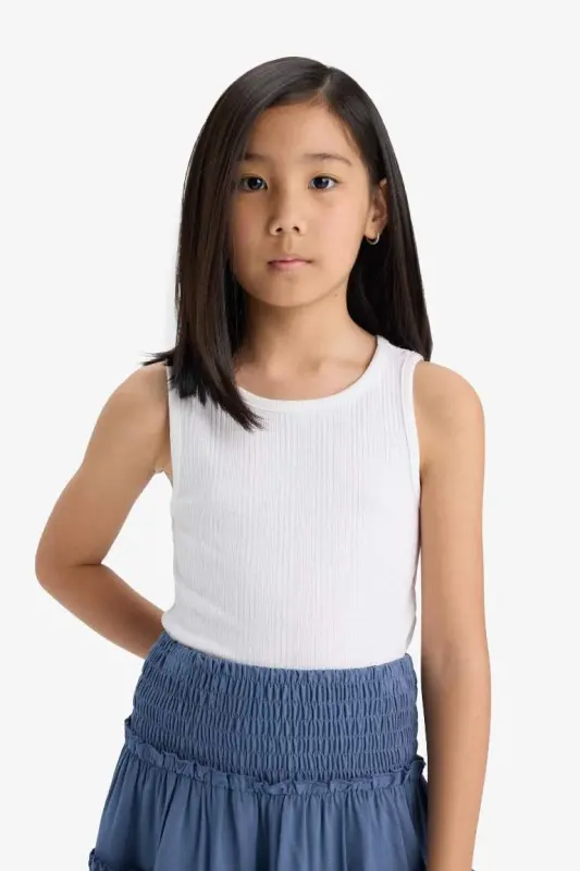 Girls' Basic White Athletic Tank Top with Bicycle Neck - 6