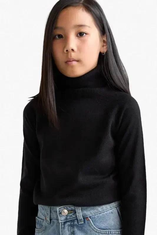 Girl's Black Basic Plain Turtleneck Sweater R1953A623WN-Black - 1