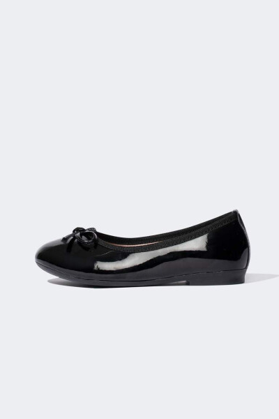 Girls' Black Patent Leather Ballerinas - 1