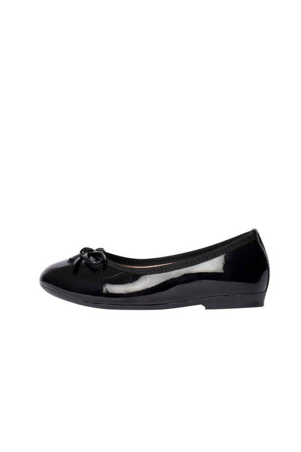 Girls' Black Patent Leather Ballerinas - 10