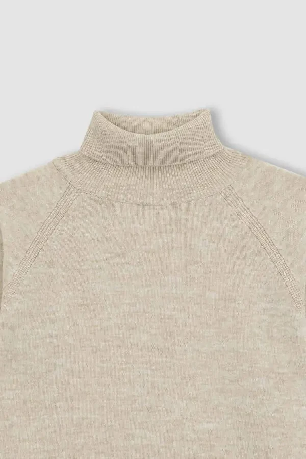Girls' fisherman's neck sweater. - 8