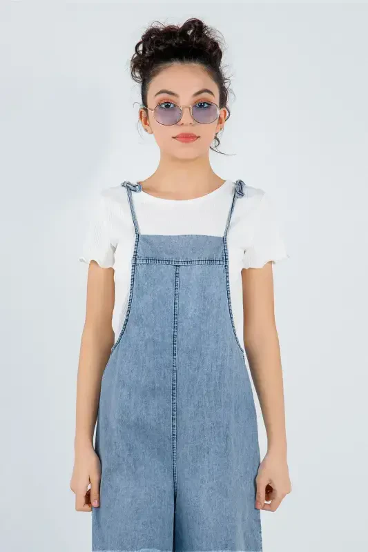 Girls' Jumpsuit with Straps and Wide Legs - 6