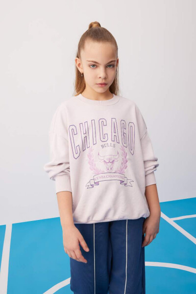 Girls' NBA Chicago Bulls Oversized Relaxed Fit Crew Sweatshirt Light Pink - 3