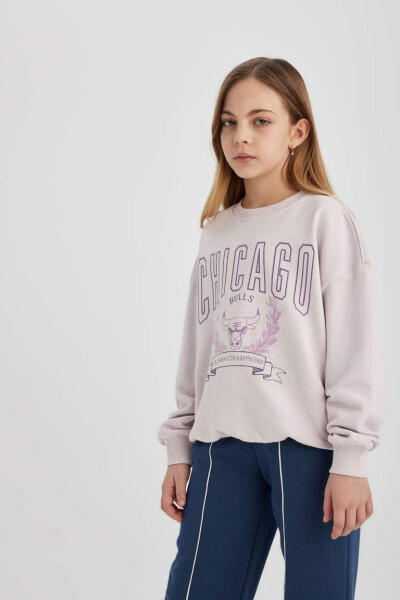 Girls' NBA Chicago Bulls Oversized Relaxed Fit Crew Sweatshirt Light Pink - 7