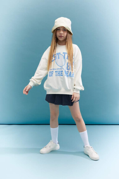 Girls' Oversized Sweatshirt with Crewneck Print in Ecru - 2