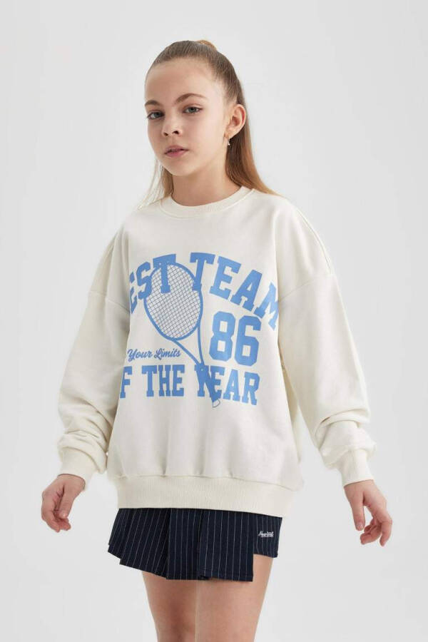 Girls' Oversized Sweatshirt with Crewneck Print in Ecru - 3