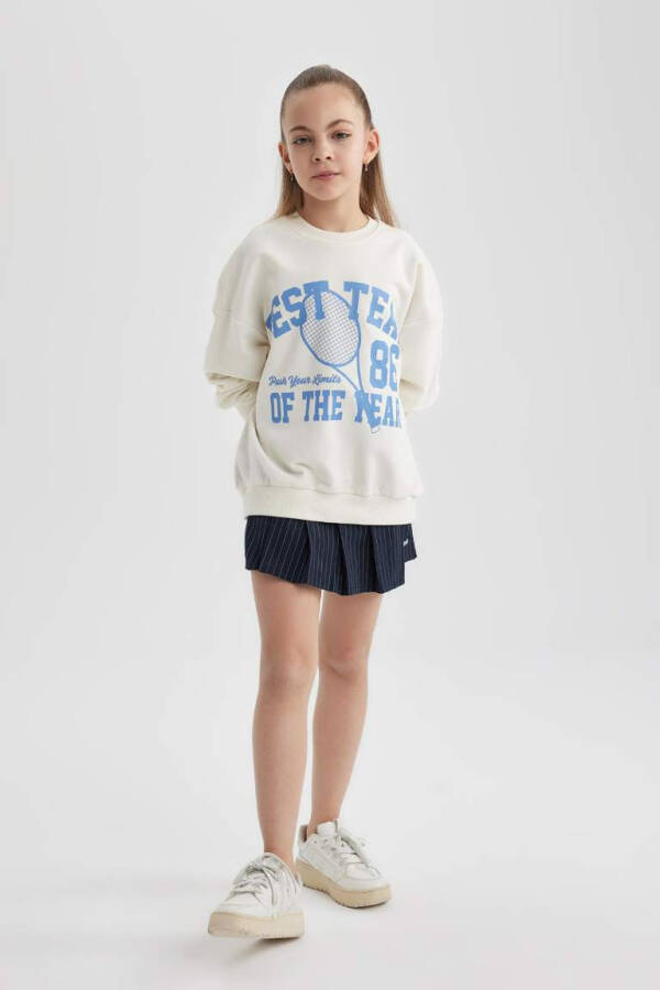 Girls' Oversized Sweatshirt with Crewneck Print in Ecru - 4