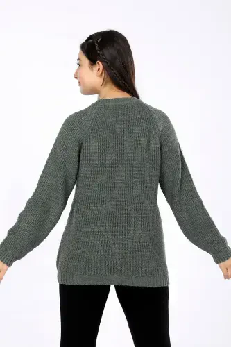 Girl's Regular Fit Basic Knit Sweater 4-13 Years-GREEN - Modazone (1)