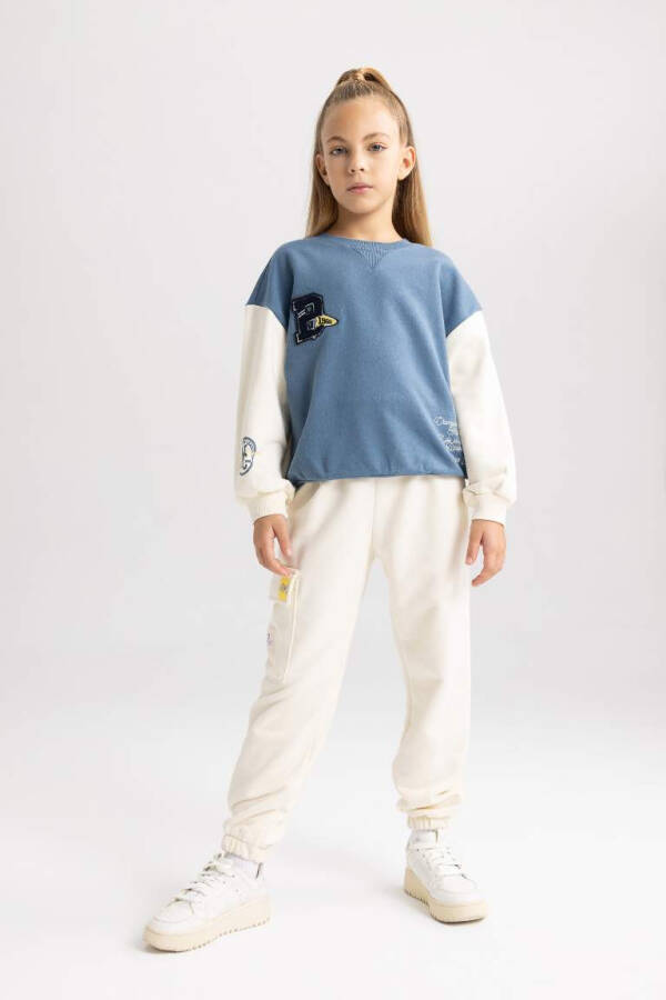 Girl's Relaxed Fit Crew Neck Printed Sweatshirt in Blue - 5