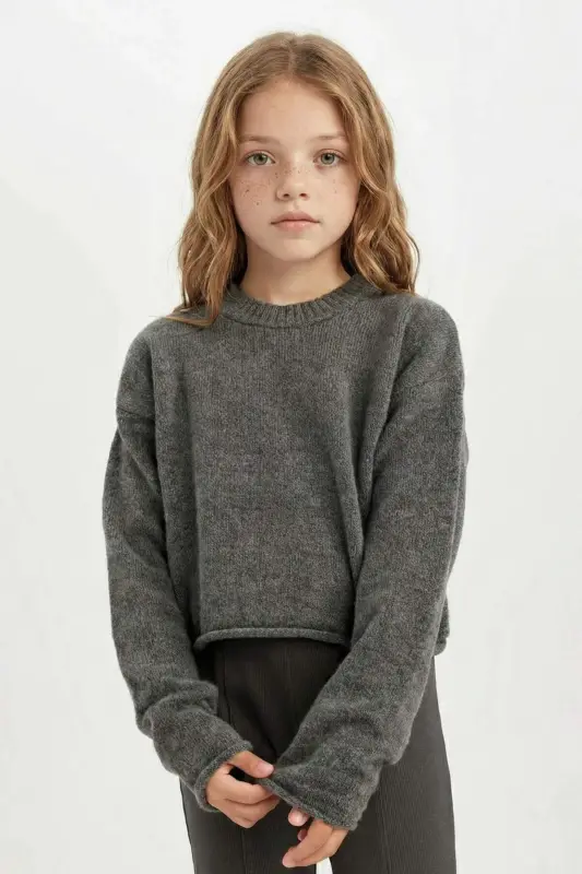 Girls' Standard Fit Crew Neck Sweater C6908A824AU - 4