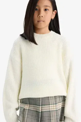 Girls' Standard Fit Crew Neck Sweater C6909A824AU - 1