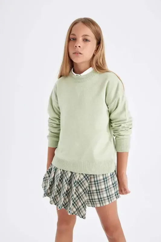 Girls' Standard Fit Crewneck Sweater C6902A824AU - 1