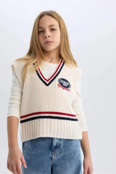 Girl's V-Neck Embroidered Sweater Ecru - 4