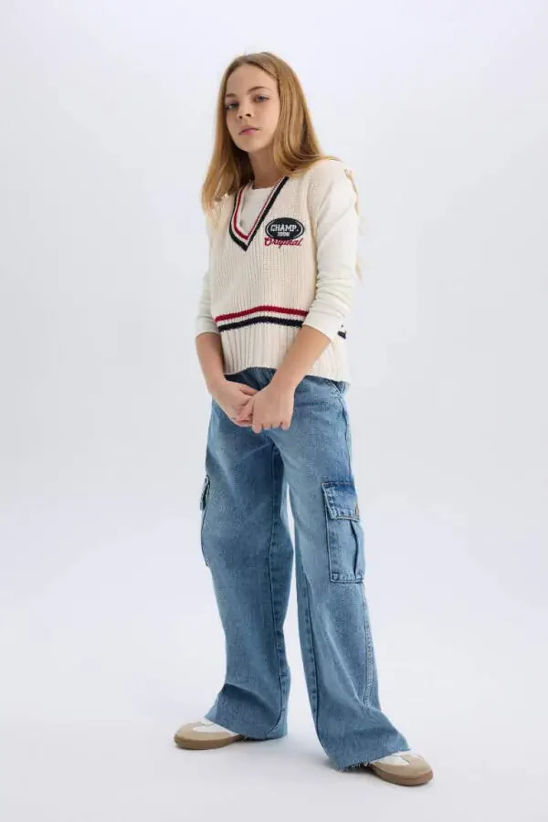 Girl's V-Neck Embroidered Sweater Ecru - 5