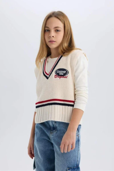 Girl's V-Neck Embroidered Sweater Ecru - 6