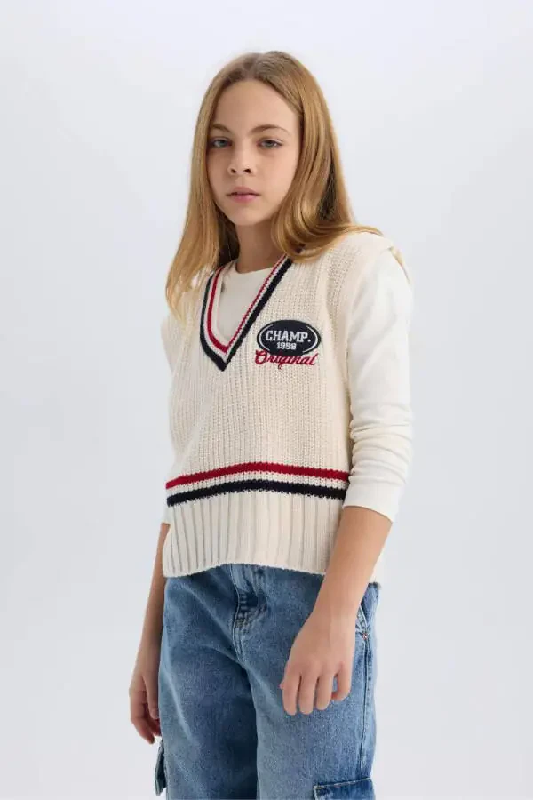 Girl's V-Neck Embroidered Sweater Ecru - 6