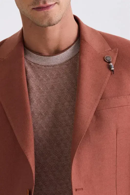 G'isht rang Slim Fit o'tkir yoqali zig'ir sport pidjagi - 4