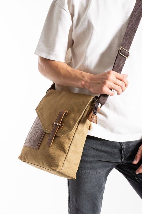 GK62 Canvas Messenger Bag Multi-Compartment University Daily Bag Macbook Tablet Bag Beige - 10