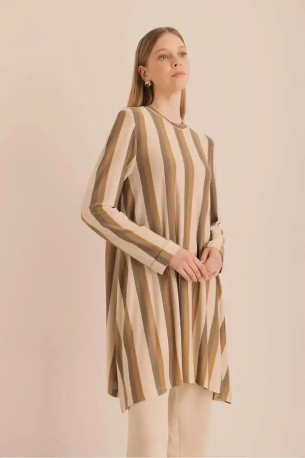 Glitter Knitted Asymmetric Tunic - 1