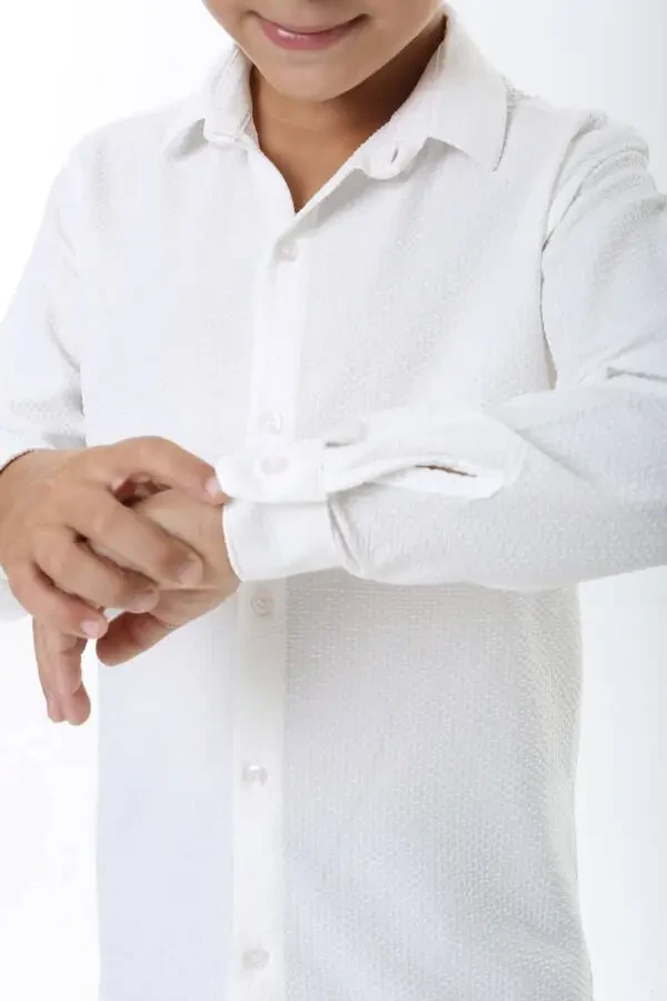 Gofre matosi oq rangli bolalar ko'ylagi - 2