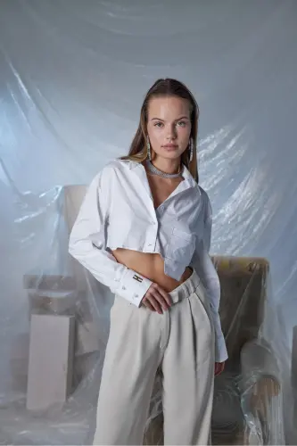 Göğüs Cepli Crop Gömlek Beyaz-Beyaz - 4