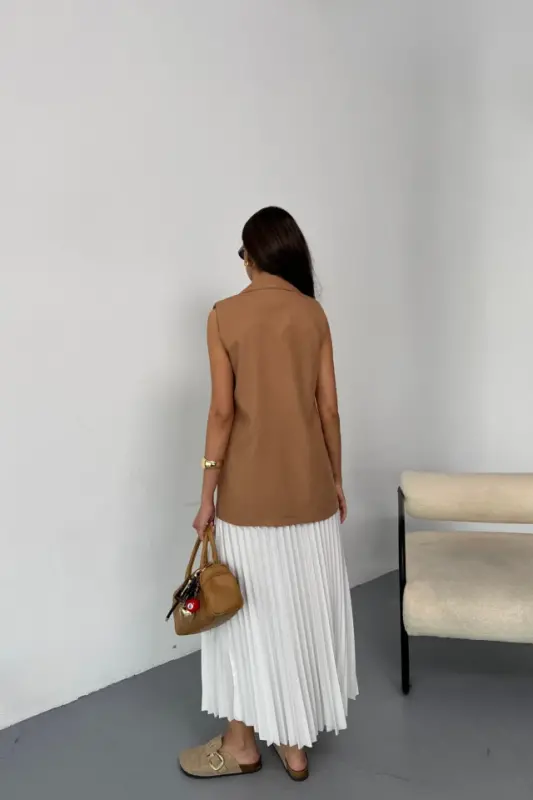 GOLD BUTTONED LINEN VEST - Brown - 2