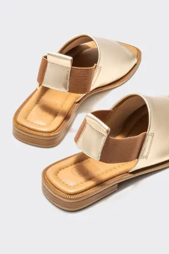 Gold Leather Women's Flat Sandals - 4