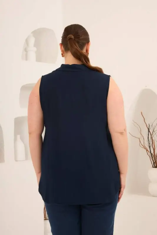 Gömlek Yaka Kolsuz Büyük Beden Viskon Bluz Lacivert - 5