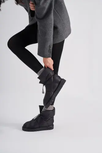 Goose Down Unisex Boots Metallic Series Jet Black - Blue 