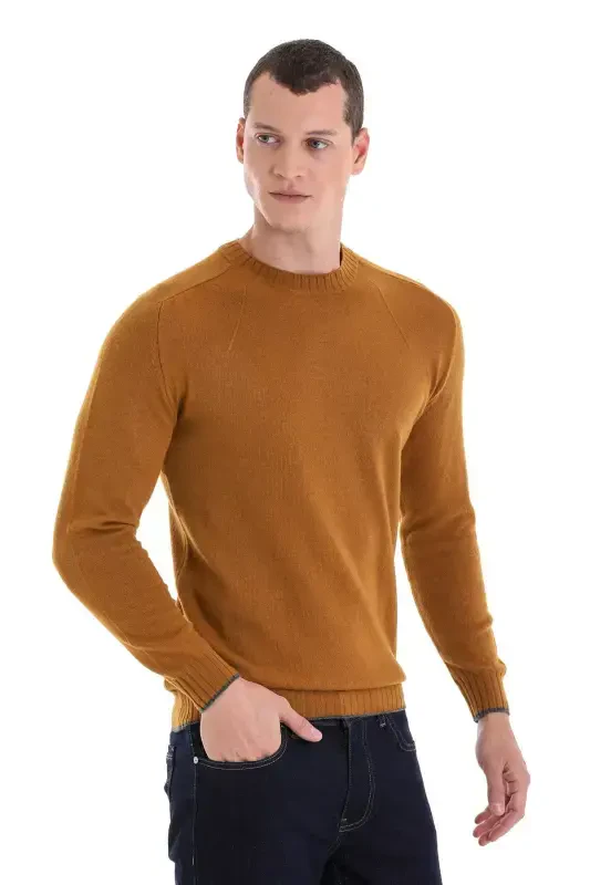 Горчичный Regular Fit Однотонный Трикотаж из Шерсти с Круглым Вырезом - 4
