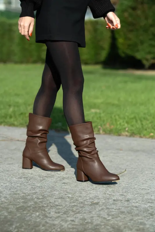 Gored Heeled Boot Bitter Coffee-Bitter Coffee - 2