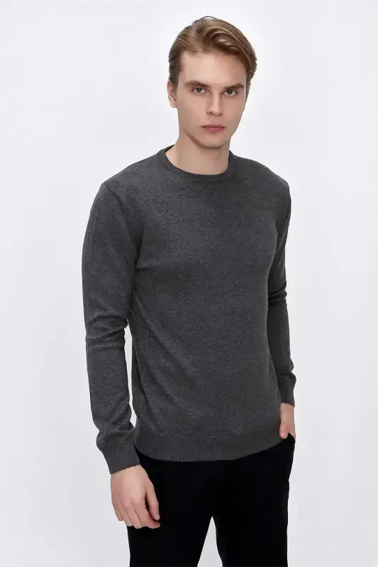 Gray Basic Dynamic Fit Relaxed Fit Crew Neck Knit Sweater - 3