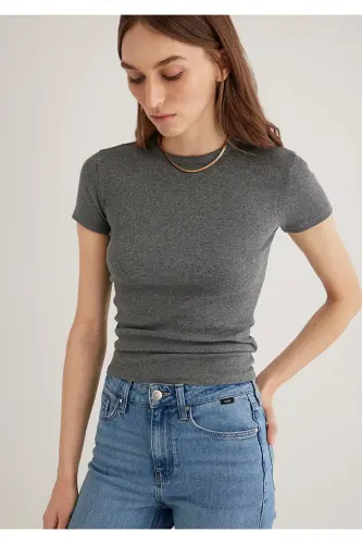 Gray Basic T-Shirt Fitted / Body Fit Cut 1613 - 3