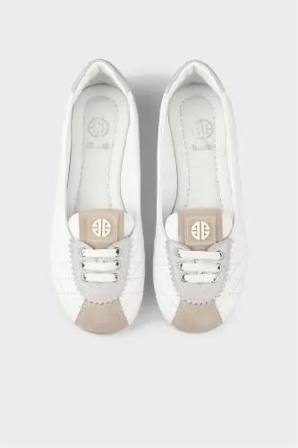 Gray Leather Women's Sneaker - Gray - 4