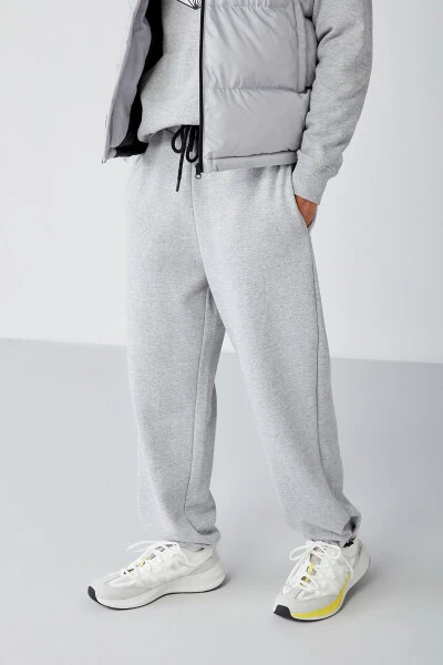 Gray Melange Men's Sweatpants - GRIMELANGE
