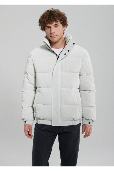 Gray puffer jacket, stand-up collar. - 4