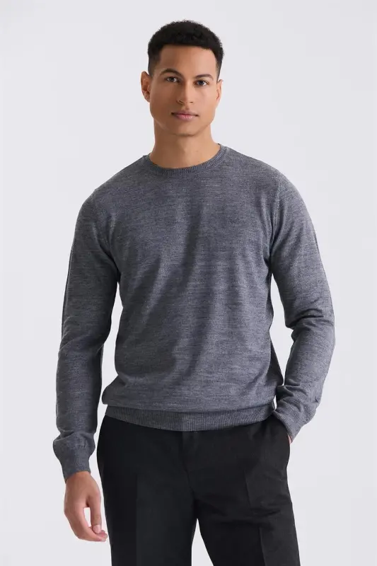 Gri Regular Fit Bisiklet Yaka Triko Kazak - JAKAMEN