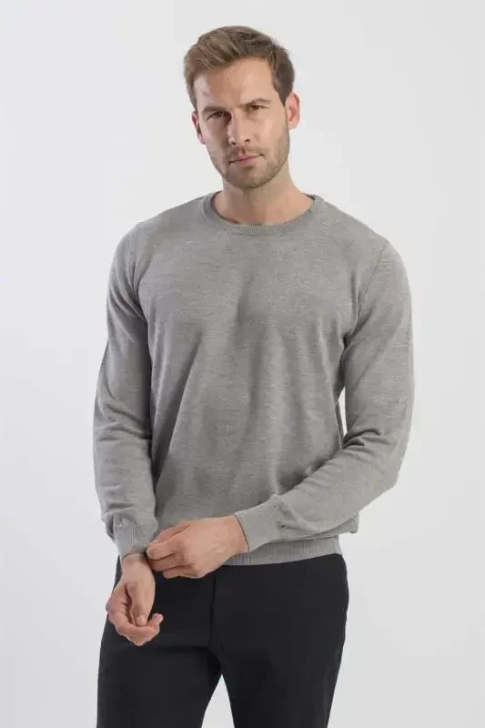 Gray Slim Fit Crew Neck Knit Sweater - 3