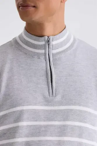 Gray Slim Fit Mock Neck Sweater - 3
