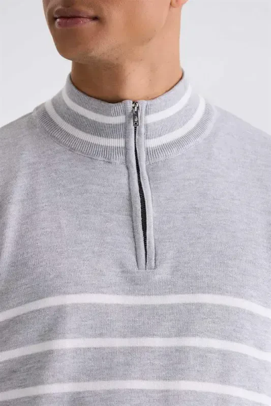 Gray Slim Fit Mock Neck Sweater - 3