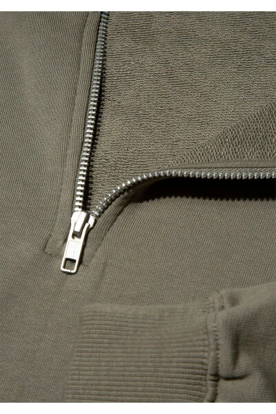 Green basic sweatshirt with half zip - 6