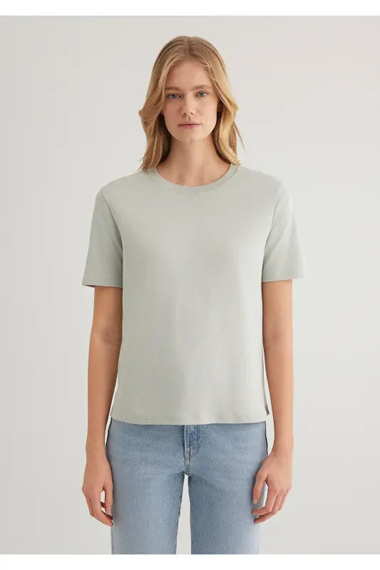 Green Basic T-Shirt Semi Slim Fit - 4