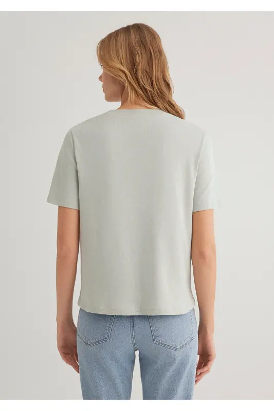 Green Basic T-Shirt Semi Slim Fit - 5