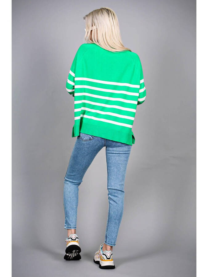 Green Bicycle Neck Striped Knit Women's Sweater - 3