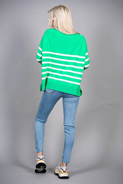 Green Bicycle Neck Striped Knit Women's Sweater - 9