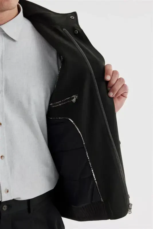 Green Comfort Fit Stand-up Collar Casual Jacket - 5