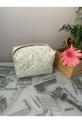 Green Daisy Patterned Makeup Care And Travel Bag Is Lined Washable 18 12 10 Cm - minyaturhayalim (1)